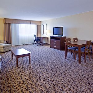 One-Bedroom King Suite